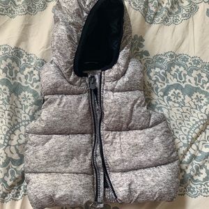 Baby Gap hooded puffer vest size 12-18 month